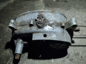 Jawa - CZ motor blok valec hlava puklica kolesá - 8