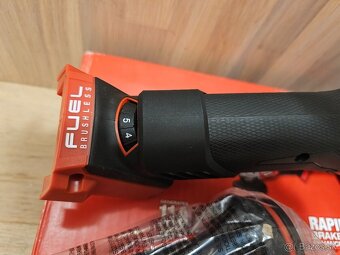 M18 FSAGV125-0 s voličom otáčok - 8