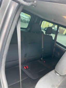 Renault Trafic Passenger - 8