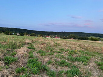 Pozemky na výstavbu rodinného domu - odporúčame - 8
