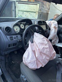 Rozpredám Toyota Rav 4 4x4 - 8