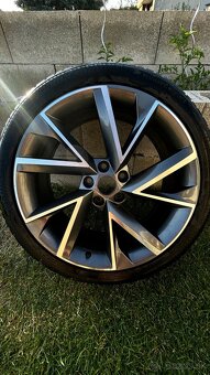 Predám hliníkový disk Vega 19” – Škoda Superb III - 8