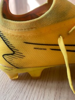 Predám štuplové kopačky značky PUMA 1. Detská trieda - 8