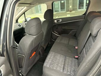 Predám Peugeot 307 1.6.hdi 80kw Rok výroby 2006 stk+ek platn - 8