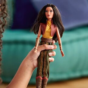 Raya bábika, original Disney, classic doll - 8