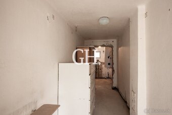 Rodinný dom, ktorý čaká na Vaše dokončenie Len 8 km od REV - 8