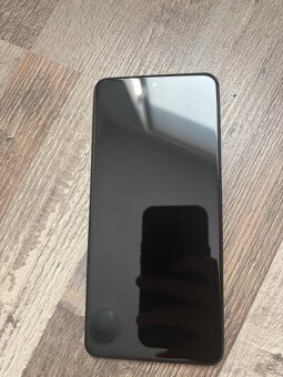 Poco F3 black 6/128 - 8