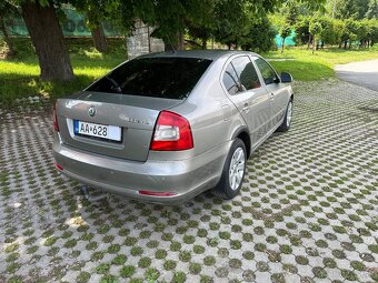 Škoda Octavia sedan - 8