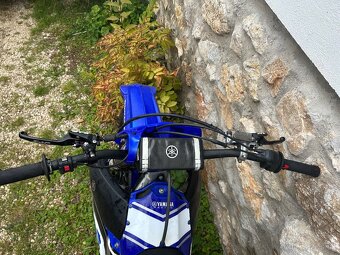 Yamaha YZ250F - 8
