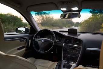 Volvo S60 D5 R-Design - 8