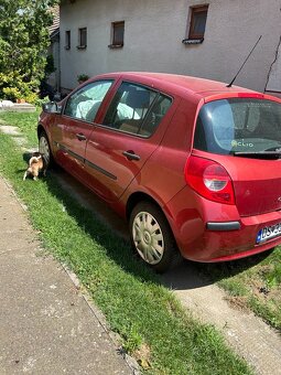 Renault clio - 8