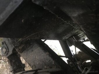 Mitsubishi Pajero - 8