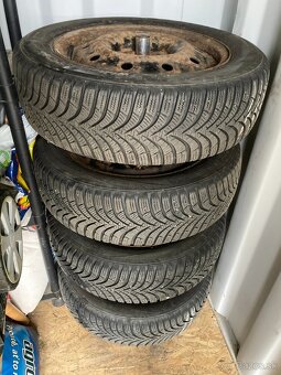 Zimná sada pneu na diskoch + 5ks puklíc 175/65 R15 - 8