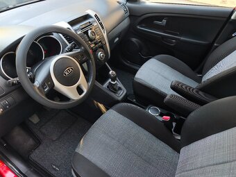 Kia Venga 1.4 benzin 66 kw , 74 000 km - 8