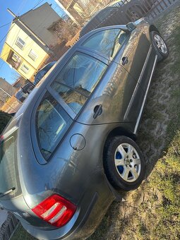 Škoda fabia 1.2 47kw rv.2004 - 8