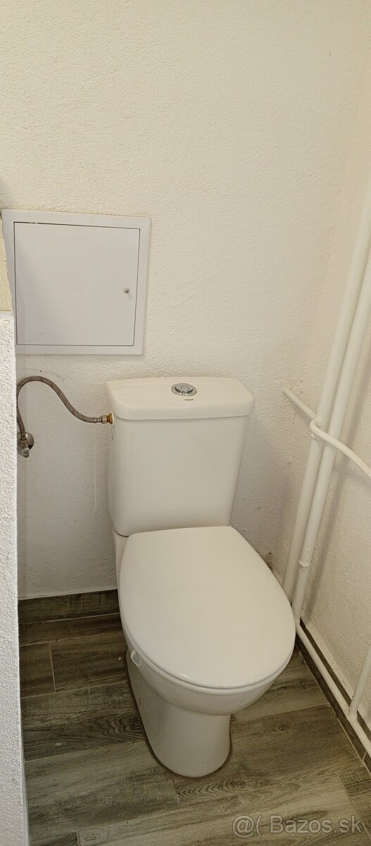 Veľký 2 izbový byt - 9