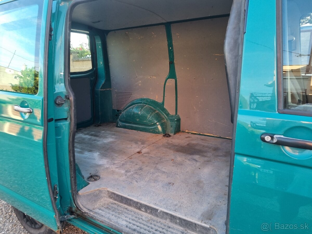 VW TRANSPORTER T5 1.9 TDi ROK-2007 - 9