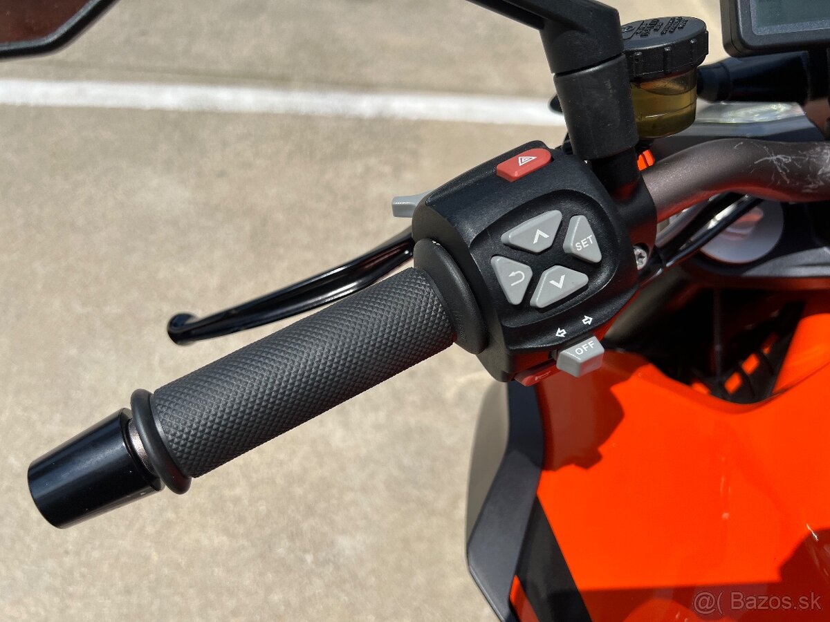 KTM 1290 Super Duke R - 9