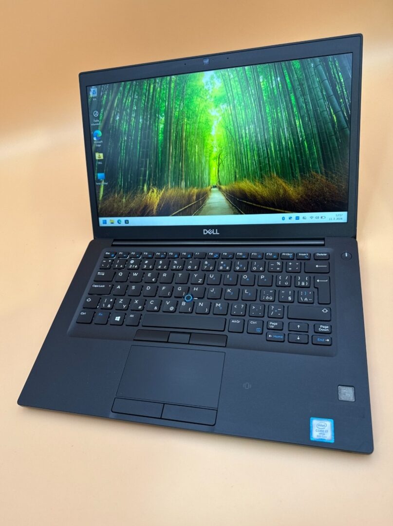 Notebook Dell Latitude 7490 i7-8650U / 12GB RAM / 256GB SSD - 9
