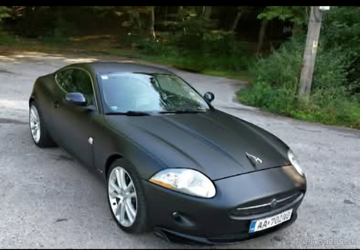 Jaguar XK - 9