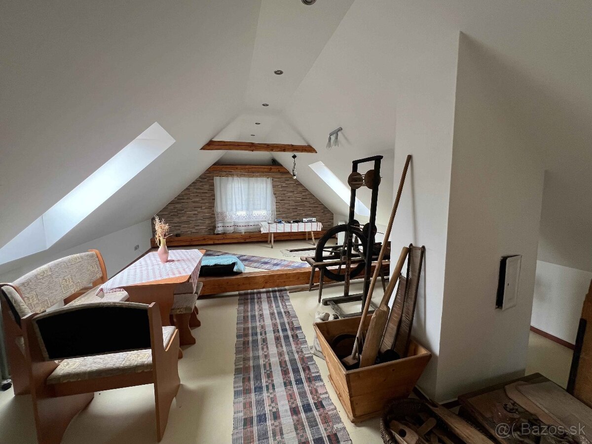 Vidiecky dom Batizovce – dvojgeneračné bývanie / investícia - 9