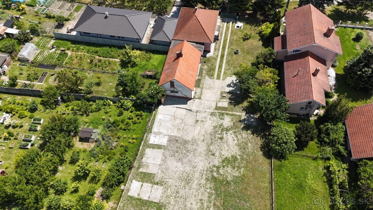 VYDRANY POZEMOK 1760M2 - MOŽNOSŤ ROZDELENIA NA 2 SAMOSTATNÉ - 9