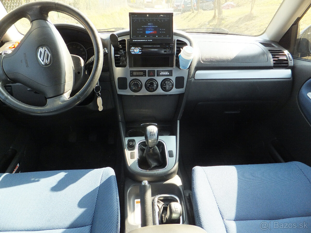 Suzuki Grand VITARA - 9