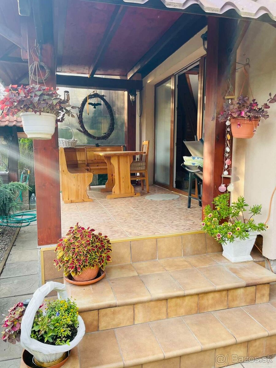 Na predaj veľmi pekná chata na celoročné bývanie -Geča - 9