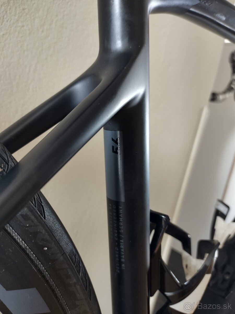 Cestný karbonový bicykel CUBE Attain GTC SL Disc - 9