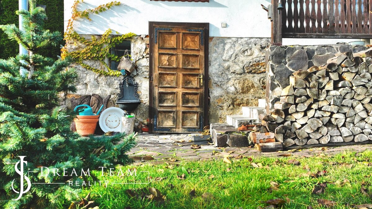 Romantická zrekonštruovaná a zariadená chalupa Malá Lehota - 9