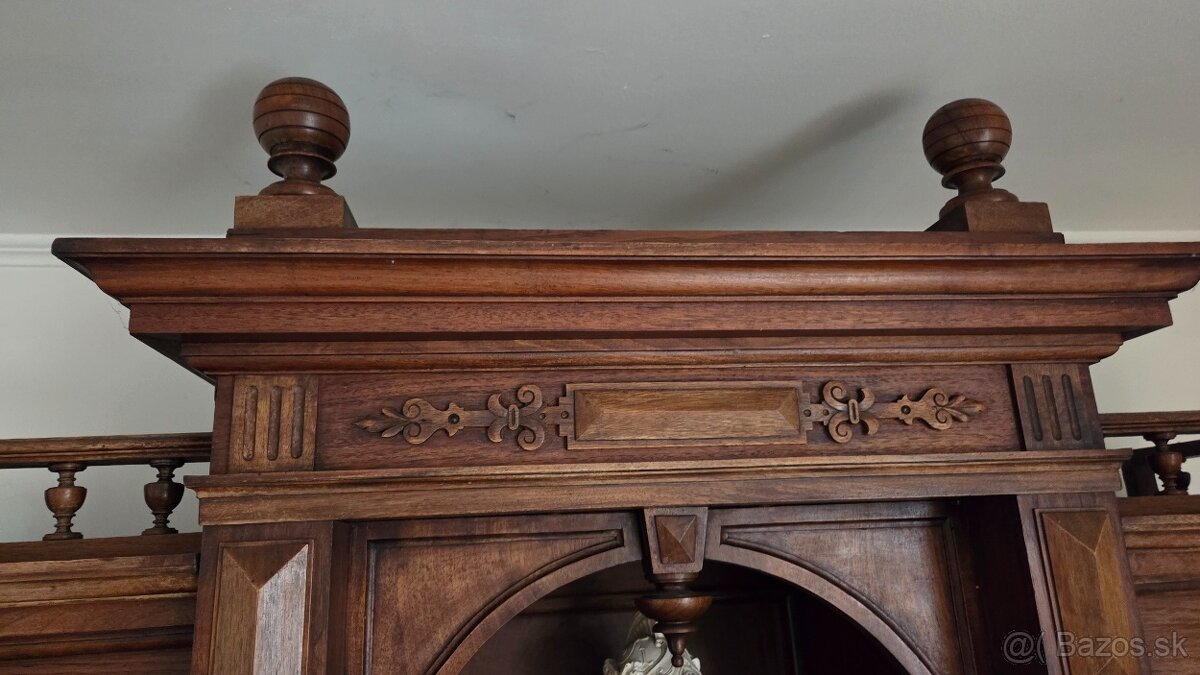 Starožitná jedáleň - 9