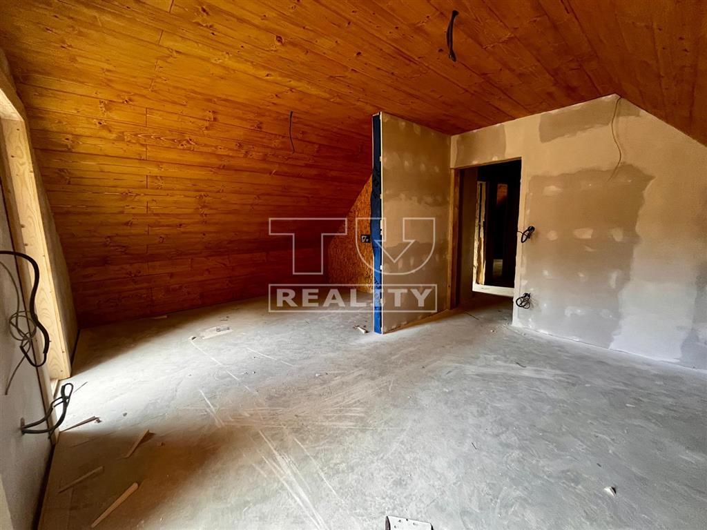 Drevenica v krásnom prostredí obce Stará Bystrica - 9