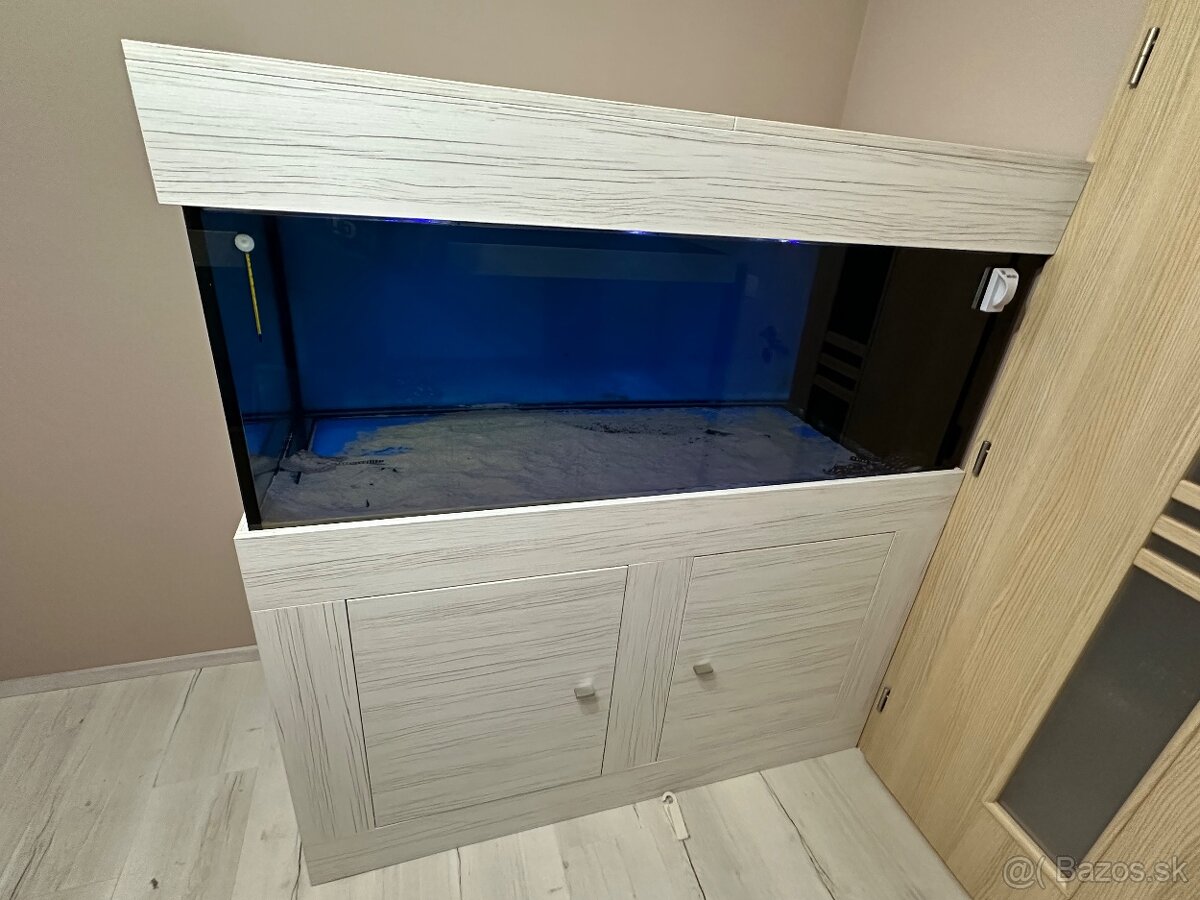 Akvárium so skrinkou, set - 9