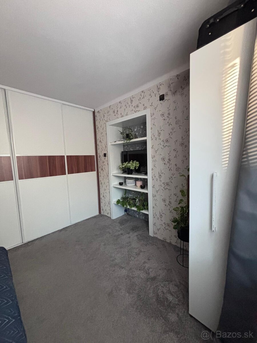 PREDAJ 2 IZB B YT NITRA - CENTRUM, STARÉ MESTO - 9