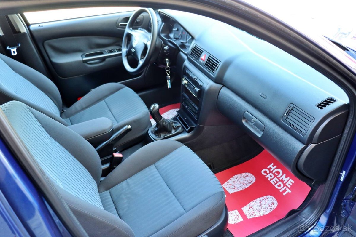 Škoda Octavia Combi 1.6i TOUR - 9