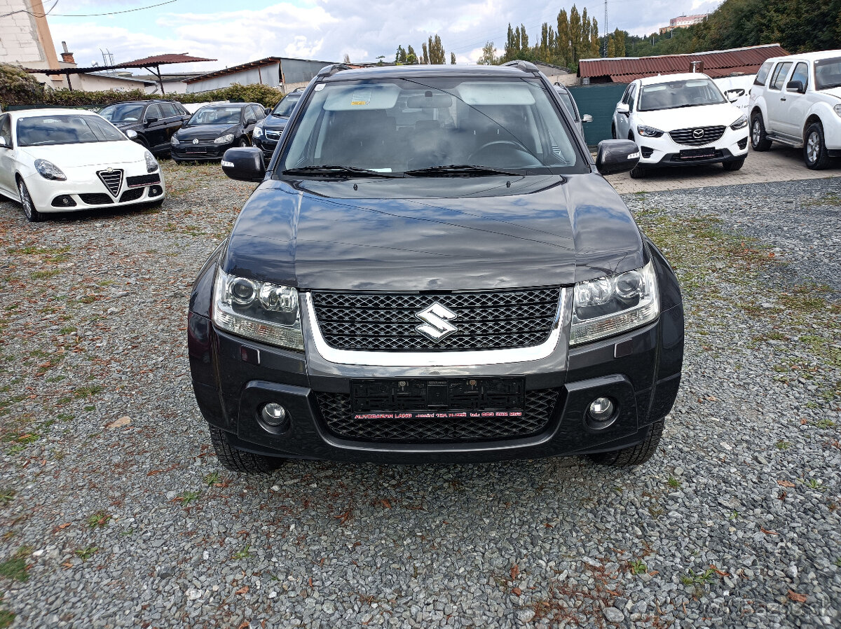 Suzuki Grand Vitara, 2.4-124kw,4x4,navi,xenon,2012 - 9