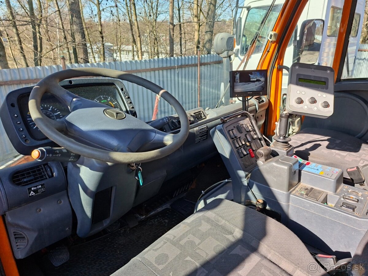 MB UNIMOG U 400 4X4 - 9