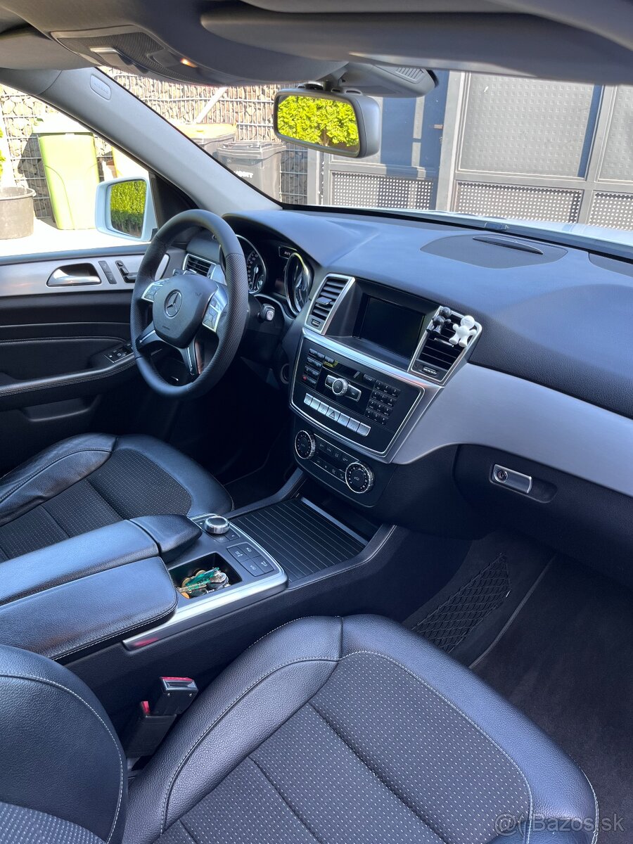 Mercedes-Benz ML 350 - 9