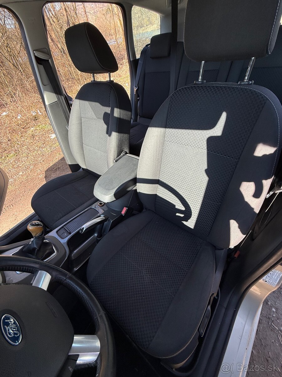 Ford C-Max - 9
