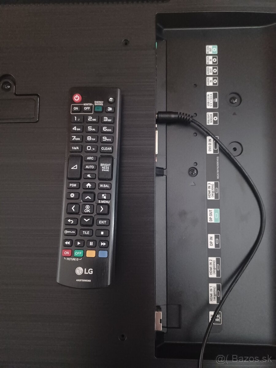 LED TV/Reklamný panel 49 palcov Ultra HD s poškodením - 9