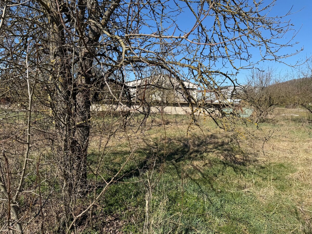 Predaj pozemoku v obci Hronsek 2700 m2 - 9