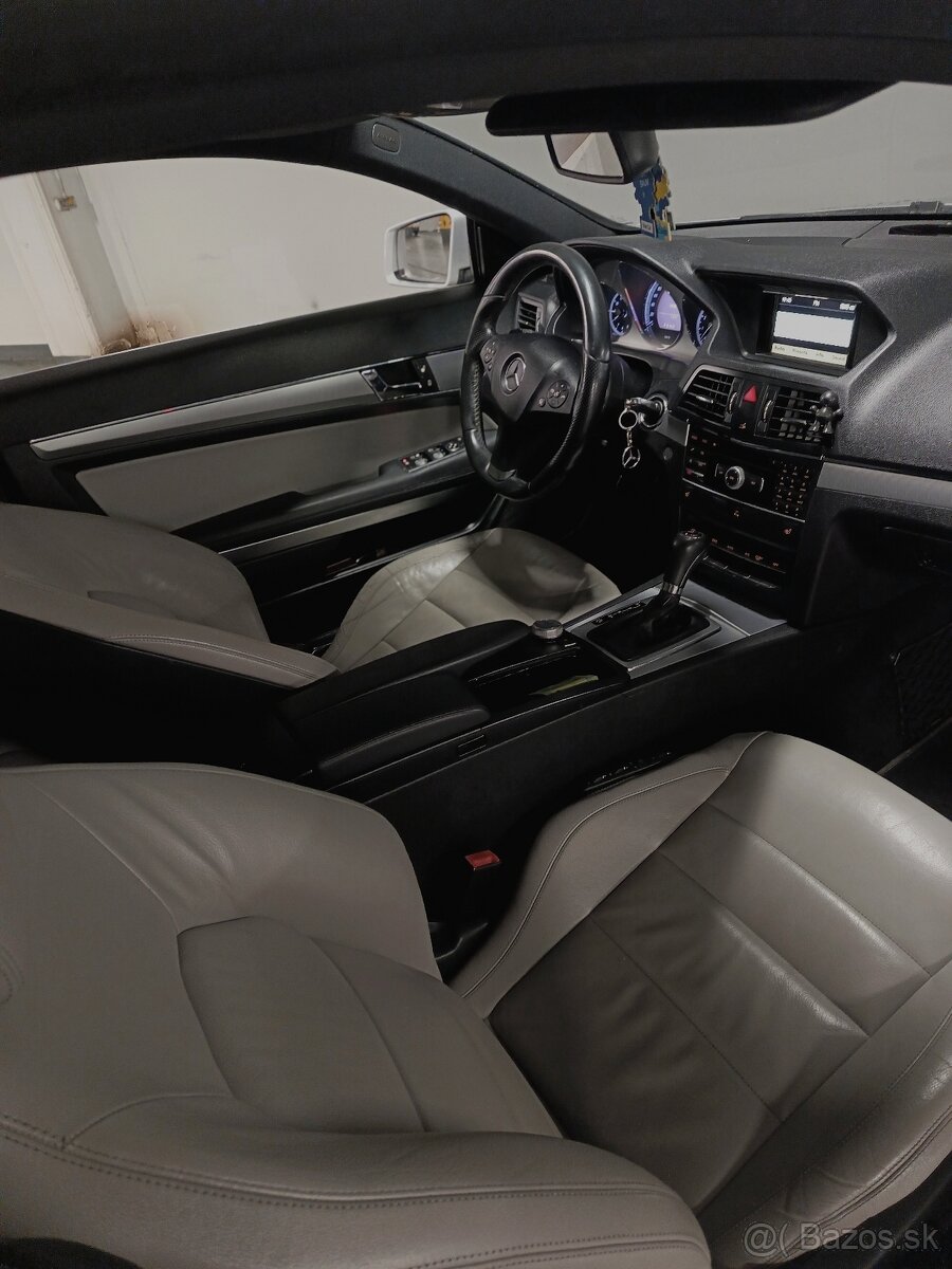 Mercedes w207 e200 cgi 135kw AMG line - 9