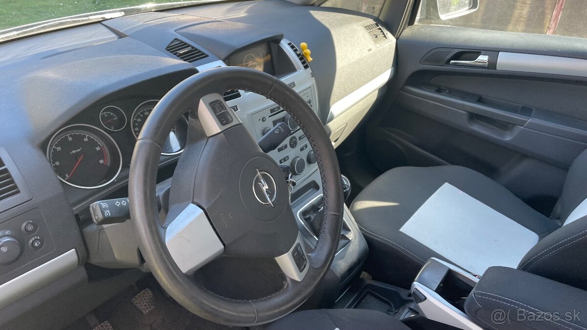 Opel Zafira 1.7 CDTI 2009 - 9