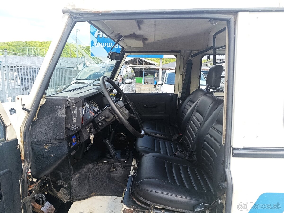 Land Rover Defender LDVA 90 H T O - 9