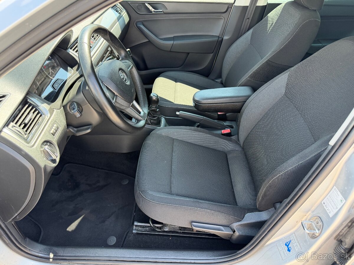 Škoda Rapid Spaceback 1.6 TDI CR - 9