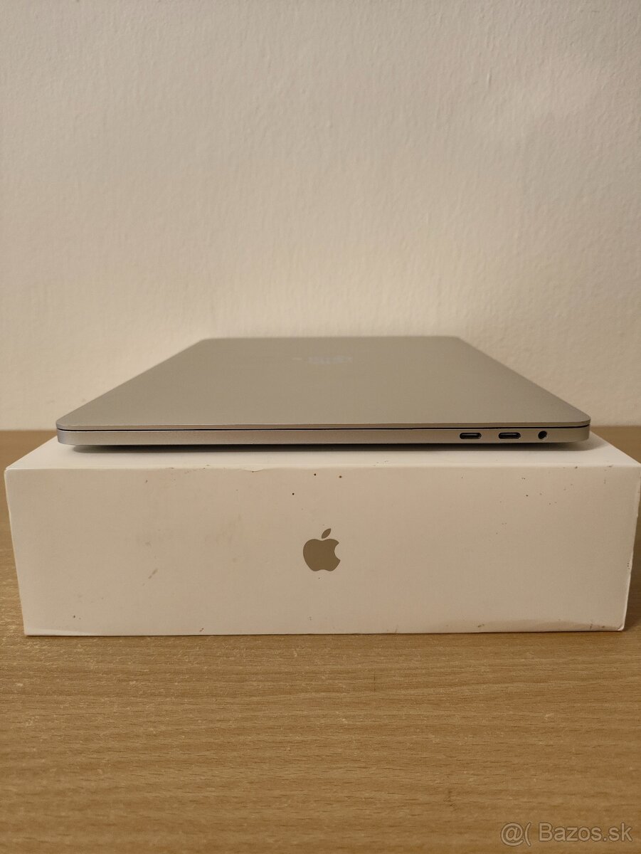 Apple MacBook Pro 13 Retina | i5 • 8GB • 512GB SSD • Touch B - 9