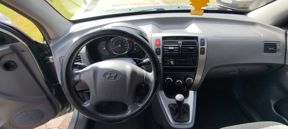 Hyundai Tuscon 2,0L 4x4 benzin - 9