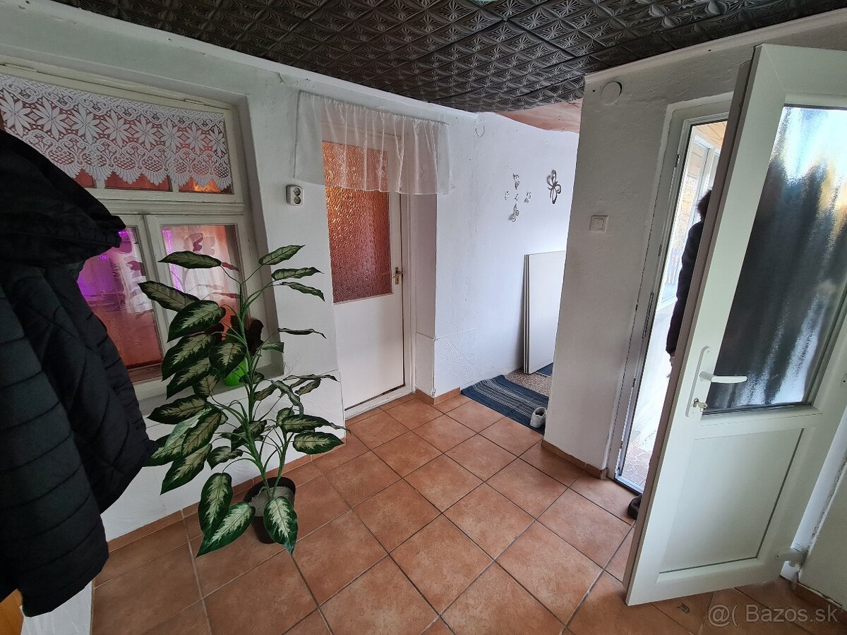 GEMINIBROKER v obci FONY 4 izbový rekonštruovaný dom - 9