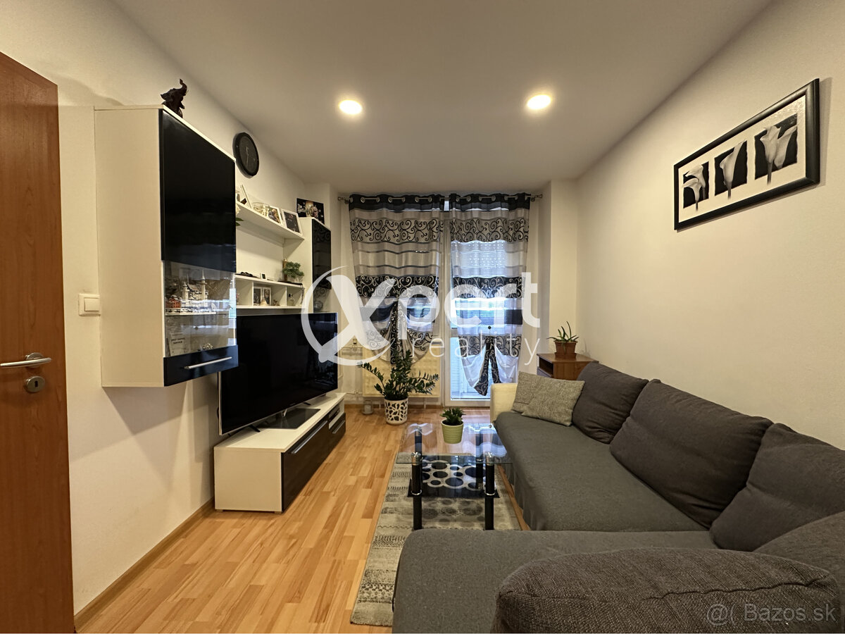 ZÍŽENÁ CENA. Na predaj 3-izbový byt s loggiou–Šaľa-Veča - 9