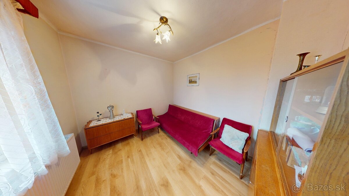 REZERVOVANÉ- 3-IZBOVÝ RODINNÝ DOM, NADLICE - 9